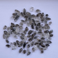 Sel et poivre naturel Herkimer diamant Quartz pierres brutes bâton crayon pierre précieuse brute pour la fabrication de bijoux fournisseur Mines directes