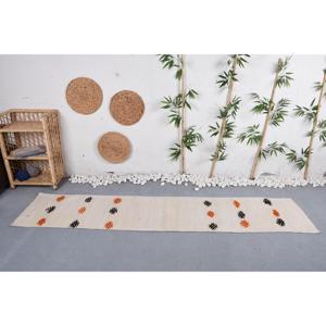 Alfombra Kilim Vintage de 1.8x8.4 pies, Alfombra Turca de Lana Beige Naranja con Diseño de Camuflaje - Product Image 2