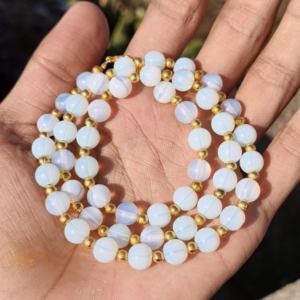 Collier statement en argent sterling avec perles d'opale de 8 mm, éclat naturel, simple et minimaliste, cadeau de mariage pour femme - Product Image 1