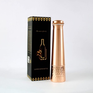 Botella de cobre con diseño de estilo martillado más vendida, tamaños personalizados a prueba de fugas para agua hirviendo - Product Image 1