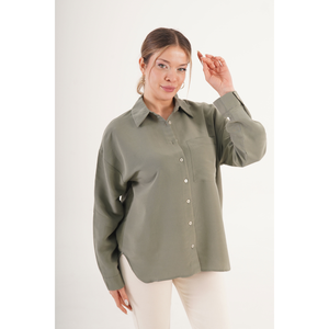 Blusa Holgada de Modal para Mujer, Marca Lustrin, Diseño Minimalista con Rayas Color Caqui, Ideal para Oficina y Uso Diario - Product Image 2