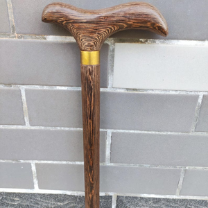 Bastón de Madera Rectangular Tallado y Pulido Artesanalmente, Ecológico, de Alta Calidad, Decorativo y Funcional para Personas Mayores - Product Image 1