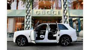 Cullinan Black Badge 2025 Usado, Todoterreno, Tracción en las Cuatro Ruedas, Volante a la Izquierda/Derecha, Certificado, Seminuevo - Product Image 2