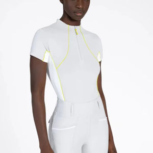 Haut de sport équestre pour femmes, léger, manches courtes, respirant, tissu extensible, couche de base performante, service OEM - Product Image 1
