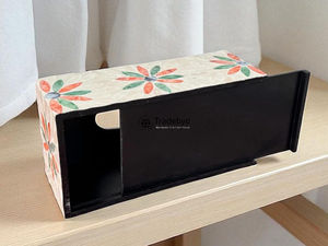 Porta Caja de Pañuelos Decorativo con Diseño Floral Grabado, Calidad Premium, Hecho a Mano para Hogares Modernos y Elegantes - Product Image 6