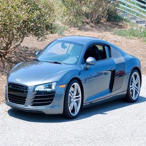 USADO LHD/RHD 2008 A U D I R8 COUPE - Product Image 1