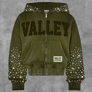 Acid Wash Boxy Fit Hoodie avec 400GSM, impression DTG et accents strass complets Sweat à capuche strass personnalisé - Product Image 3