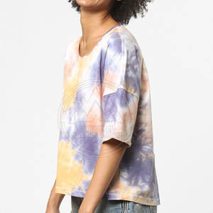 Camiseta de mujer de gran tamaño hecha a medida de alto fabricante coreano Estilo de calle de moda con patrón sólido y logotipo frontal - Product Image 2