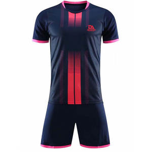 Uniforme de Fútbol Deportivo de Alto Rendimiento, Tela Ligera, Diseño Cómodo, Perfecto para Jugar al Aire Libre y Práctica Diaria - Product Image 1