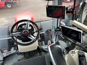 Tractor Massey Ferguson 7S.180 Usado 2022 de Alto Rendimiento con Tracción en las 4 Ruedas, Motor AGCO Power, Sistema Hidráulico Avanzado y Confiable - Product Image 5