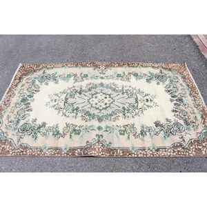 Alfombra Turca Vintage de 3.9x6.7 pies, Alfombra de Lana Marrón - Product Image 3