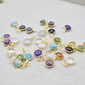 Collar con Bisel de Piedra Lunar en Forma de Lágrima, Collar de Piedra Preciosa Hecho a Mano, Chapado en Oro, Collar con Colgante de Piedra de Nacimiento, Regalo para Mamá - Product Image 3