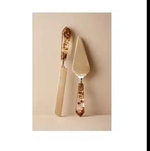 Couteau à gâteau en or en laiton de haute qualité et serveur Design magnifique pour les graduations La fête de fiançailles utilise l'ensemble de serveur de gâteau - Product Image 2