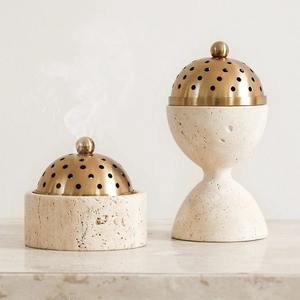 Quemador de Incienso de Latón Hecho a Mano con Asa, Quemador de Aroma Tradicional para Oración, Meditación, Decoración del Hogar, Uso en Templos, Latón de Lujo - Product Image 4
