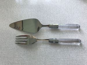 Couverts élégants à poignée en résine de style moderne rose et blanc avec couverts à tête argentée pour les maisons, les restaurants et les fêtes - Product Image 2
