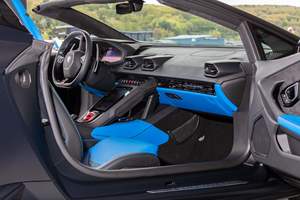 Lamborghini Huracan EVO Spyder-BLEU 2020 certifié propre et assez usagé - Product Image 6