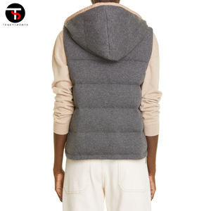 Venta al por mayor de fábrica personalizada OEM mujeres transpirable invierno algodón poliéster chaleco acolchado cremallera a prueba de viento impermeable Logo - Product Image 4