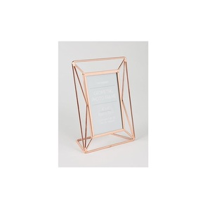 Cadre photo en fer de style vintage exquis avec un savoir-faire haut de gamme pour une décoration chic de la maison et du bureau - Product Image 4