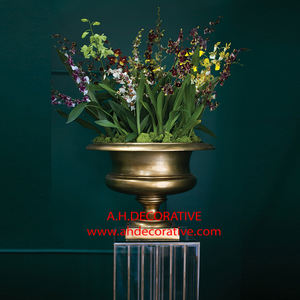 Vase urne à fleurs en aluminium plaqué or pour la décoration de table de mariage et la cuisine à domicile - Product Image 2