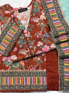 Ssumaira's Winters Premium Khaddar Airjet Digital Printed Khaddar Shirt Dupatta & Plain Dyed Khaddar Pants - Product Image 2