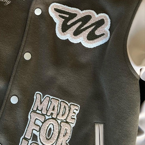 Wholesale Custom <b>Wool</b> Body Varsity Jacket with Leather Sleeves <b>Quilted</b> Lining and Pocket for College Students in Winter - Product Image 4