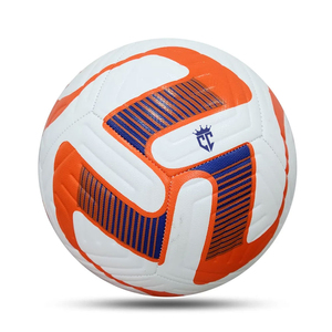 Ballon de football officiel de la taille d'un match avec logo personnalisé de haute qualité Ballon de football pour l'entraînement à bas prix fabriqué par des professionnels - Product Image 3