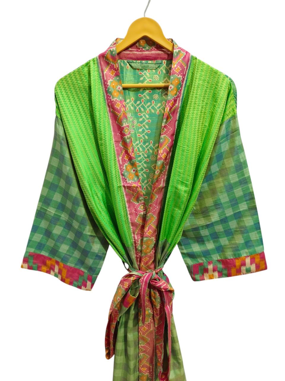 สีเขียว