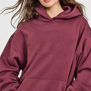 Ensemble sweat à capuche et short deux pièces pour femmes impression de logo personnalisé tenue confortable pour l'entraînement physique et l'usure quotidienne - Product Image 5
