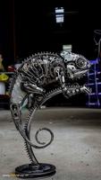 Tiermotiv Tischlampe Industrielle Dekorative Beleuchtung Steampunk Tischlampe Handgefertigte Industriekunst Nach Maß Metallkunst