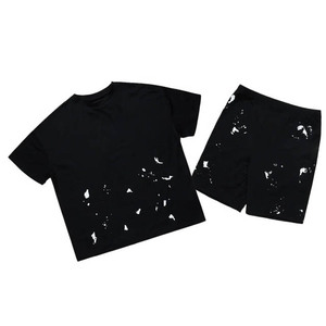 ชุดเสื้อยืดและกางเกงขาสั้นผู้หญิง ชุดลำลองใส่สบาย ระบายอากาศได้ดี เหมาะสำหรับใส่พักผ่อนในฤดูร้อน ชุดเซ็ตสองชิ้นเข้าชุด - Product Image 1