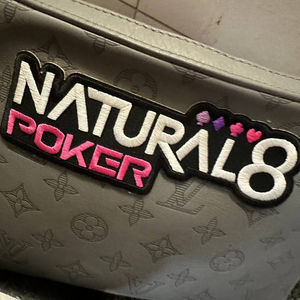 Écussons de broderie de support adhésif invisibles insignes tissés étiquettes temporaires amovibles étiquette de vêtements durables lavables pour t-shirt en jersey - Product Image 4