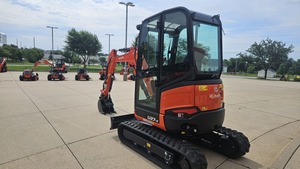 รถขุดขนาดเล็ก Kubota U27-4 แบบตีนตะขาบ สำหรับงานก่อสร้างสวน ซ่อมบำรุงถนน และงานดิน - Product Image 2