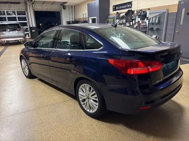 Neat  2016 Ford Focus Titanium, FWD