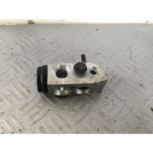 วาล์วขยายตัวของเครื่องปรับอากาศ KIA Carens 2nd Series Petrol (06>) - Product Image 1