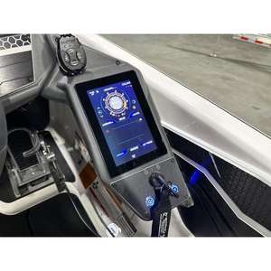 Nuevo Bote para Pesca Skeeter FXR 21 Limited 2025 con Sistema Android para Uso Automotriz - Product Image 1