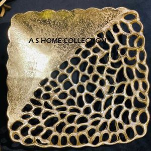 Crocodile Texture Or Fabriqué À La Main En Aluminium Nouveau Service Assiettes Décoratives Fruits Design Moderne Ustensiles De Cuisine Plateau En Métal - Product Image 5