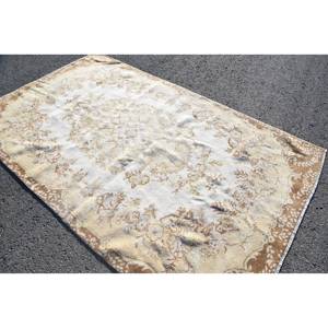 พรมขนแกะสไตล์ตุรกีลายดอกไม้สีเบจสีน้ำตาลขนาด5.3x8.8ฟุตแบบปะต่อสี่เหลี่ยมสำหรับติดห้องนั่งเล่น - Product Image 4