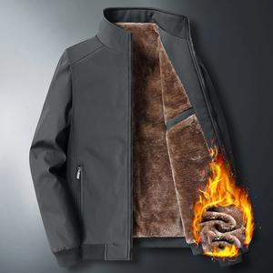 Vêtements d'extérieur brodés matelassés style bombardier classique vintage enduits de polyester et de coton pour hommes Appliques de support d'hiver froid - Product Image 3