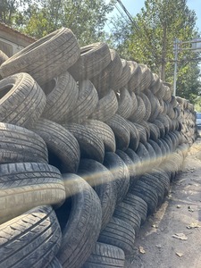 Achetez des pneus de camion d'occasion à bas prix, approvisionnement en gros, toutes tailles disponibles pour l'exportation dans le monde entier, prix bas depuis le Canada - Product Image 5