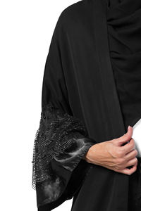 Robes musulmanes à la mode de conception moderne à la demande Abaya pour femmes disponible à un prix abordable - Product Image 6