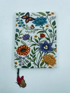 Hermoso Diario de Terciopelo Hecho a Mano con Diseño Floral de Lujo, Bordado a Mano, Colores y Tamaños Personalizables, Logotipo Personalizado, Regalos - Product Image 2