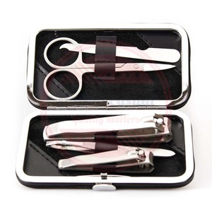 Ensemble d'outils de manucure de pédicure professionnelle de 5 pièces avec étui en cuir véritable ensemble en acier inoxydable - Product Image 5