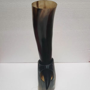 Cuernos para beber vikingos pulidos artesanales auténticos, cuerno de búfalo impermeable, decoraciones artesanales indias, soporte de cuero religioso - Product Image 1