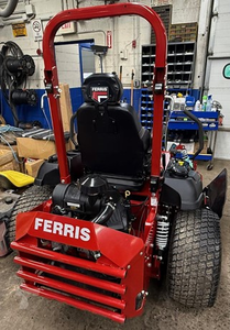 Tondeuse autoportée commerciale 2022 Ferris ISX3300 61 Zero Turn 37HP Vanguard EFI Oil Guard Suspension Hydro-Gear ZT5400 à vendre - Product Image 3