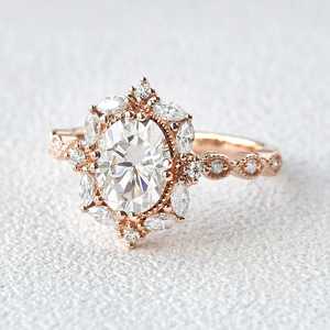 Anillo de compromiso Moissanite Halo de filigrana de corte ovalado elegante y único Categoría de producto premium - Product Image 5