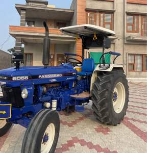 Tractores usados Farmtrac Supermaxx 6055 Farmtrac - Product Image 1