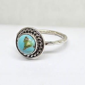 Bague en argent sterling 925 faite à la main pour femme à la mode Turquoise naturelle et pierre de Moissanite belle bague Turquoise - Product Image 2