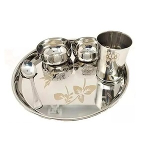 Vaisselle traditionnelle indienne la plus vendue, élégant ensemble Thali à un prix imbattable pour les mariages et autres occasions - Product Image 4