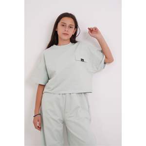 Girl's Two-Layer Fabric Short Sleeve Tracksuit - Product Image 1