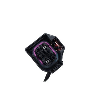 Fixations de phares avant droit et gauche CUPRA Formentor Série Essence 1500 (20>) - Product Image 3